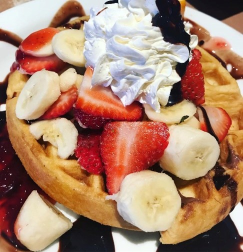 waffles with fresh fruit