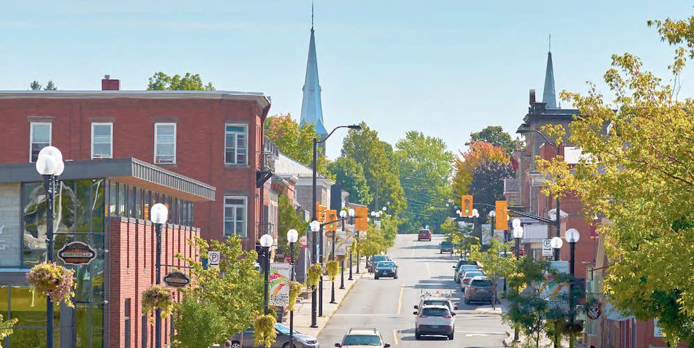 parked cars in downtown kemptville
